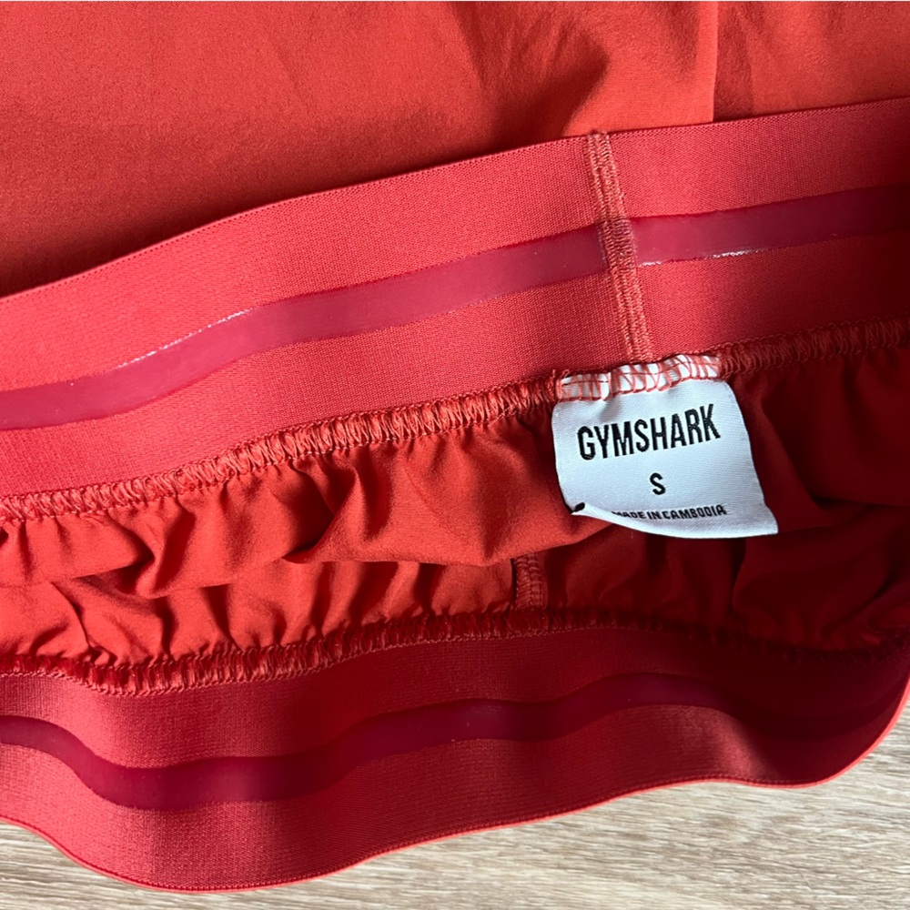 Gymshark Red TRAINING LOOSE FIT SHORTS size small - Picture 9 of 10